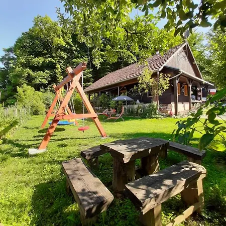 Kuca Viola, Traditional Wooden House In Tuhelj Exterior photo