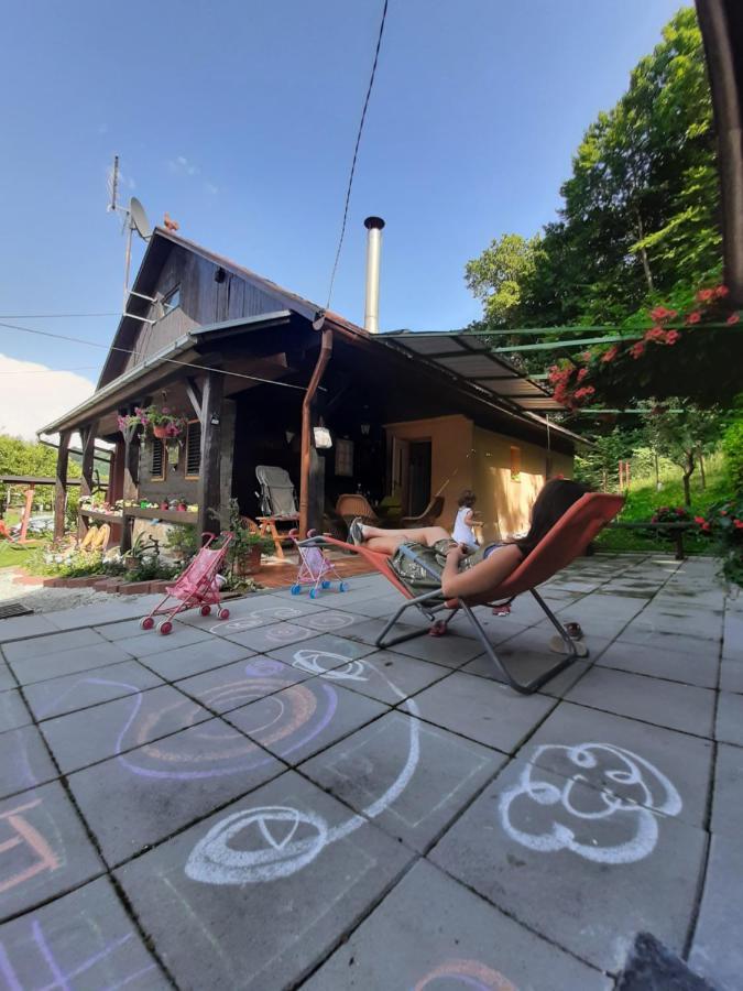 Holiday home Kuca Viola, Traditional Wooden House In *